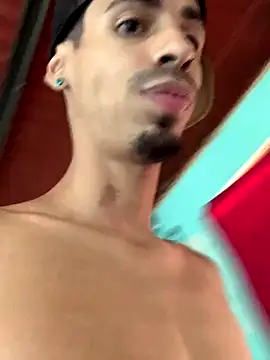 Snapshot of Alexx_1214 chatting on 23, 9, 2025 Alexx 1214 online show from 23, 9, 2025