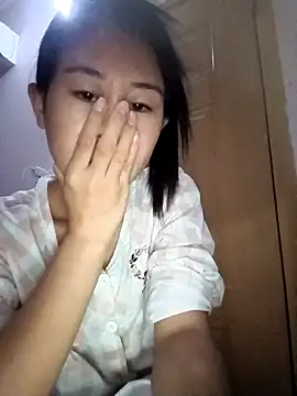 Snapshot of luy-xinh02 chatting on 6, 10, 2025 luy-xinh02 online show from 6, 10, 2025