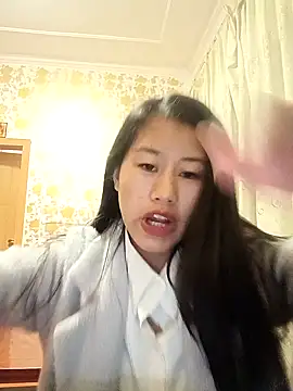 Snapshot of luy-xinh02 chatting on 5, 11, 2025 luy-xinh02 online show from 5, 11, 2025