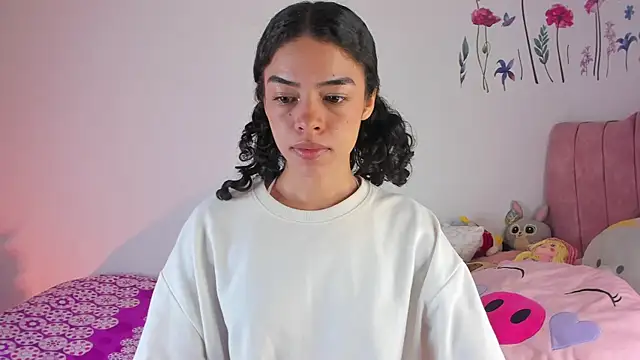 Snapshot of maddy_parker__ chatting on 6, 4, 2026 maddy parker online show from 6, 4, 2026