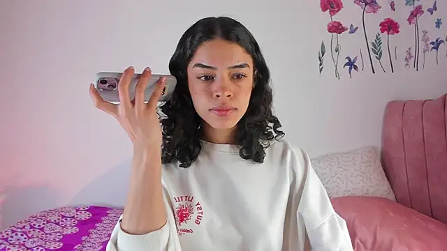 Snapshot of maddy_parker__ chatting on 11, 4, 2026 maddy parker online show from 11, 4, 2026