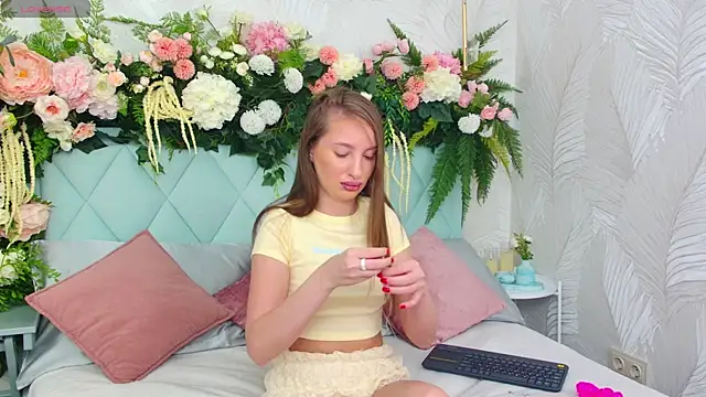 Snapshot of Miranda_Scott chatting on 16, 10, 2025 Miranda Scott online show from 16, 10, 2025
