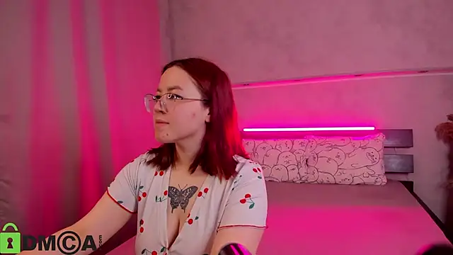 Snapshot of Krysadapp chatting on 23, 9, 2025 Krysadapp online show from 23, 9, 2025