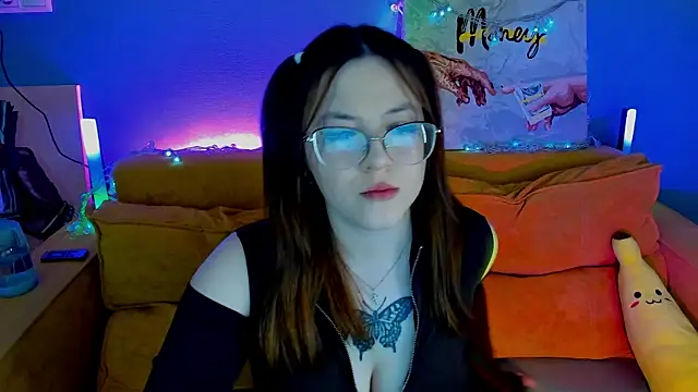 Snapshot of Krysadapp chatting on 30, 3, 2026 Krysadapp online show from 30, 3, 2026