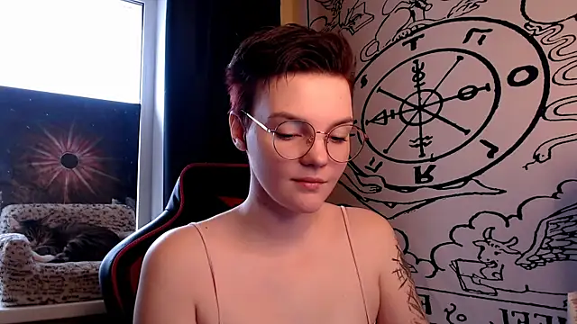 KrisNeal online show from 16, 11, 2025