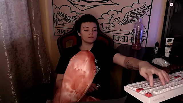 Snapshot of KrisNeal chatting on 2, 5, 2026 KrisNeal online show from 2, 5, 2026