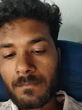 Snapshot of devil_khilesh chatting on 20, 12, 2025 devil khilesh online show from 20, 12, 2025