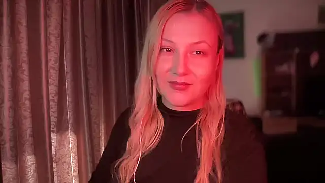 BikiHellena online show from 12, 11, 2025