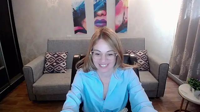 shy hot cat online show from 18, 9, 2025