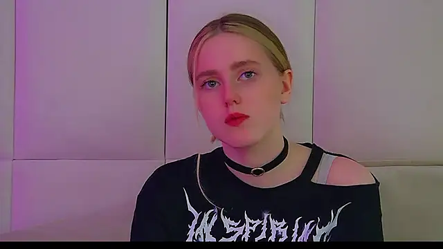 Snapshot of LexiBookwell chatting on 8, 3, 2026 LexiBookwell online show from 8, 3, 2026