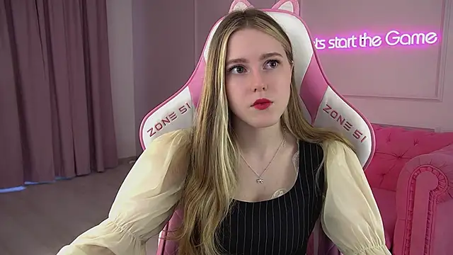 Snapshot of LexiBookwell chatting on 24, 3, 2026 LexiBookwell online show from 24, 3, 2026