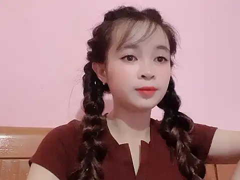 Snapshot of Suna7383 chatting on 2, 10, 2025 Suna7383 online show from 2, 10, 2025