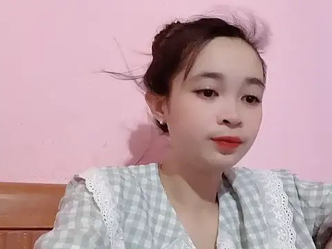 Snapshot of Suna7383 chatting on 11, 10, 2025 Suna7383 online show from 11, 10, 2025