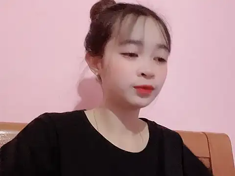 Snapshot of Suna7383 chatting on 18, 10, 2025 Suna7383 online show from 18, 10, 2025