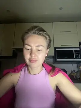 MartaLuna  online show from 12, 11, 2025