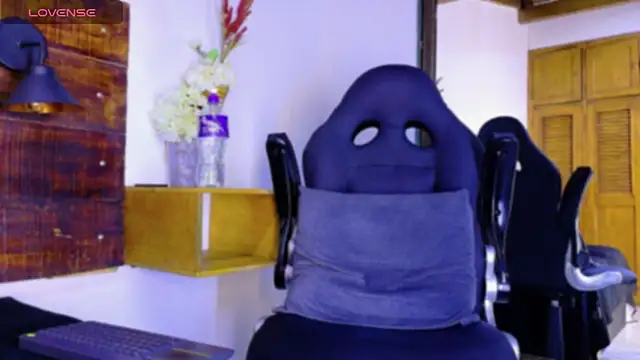 JhosuaVega online show from 11, 4, 2026