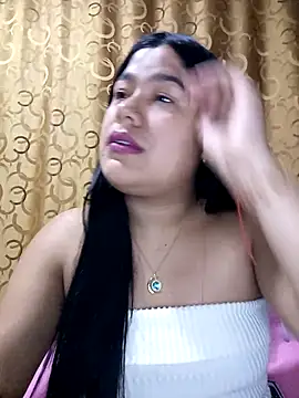 Snapshot of April_Becker chatting on 23, 11, 2025 April Becker online show from 23, 11, 2025