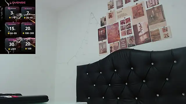 Snapshot of April_Becker chatting on 7, 4, 2026 April Becker online show from 7, 4, 2026