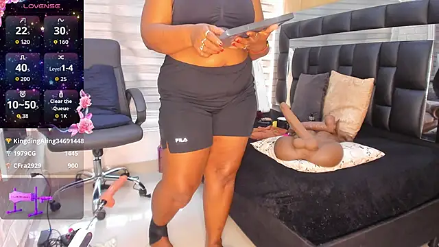 Snapshot of sheyla__ebony chatting on 3, 6, 2026 sheyla ebony online show from 3, 6, 2026