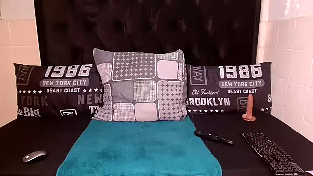 KarlyDee XX online show from 18, 10, 2025