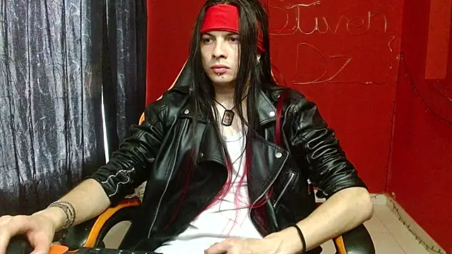 Snapshot of stvn_hot chatting on 15, 4, 2026 stvn hot online show from 15, 4, 2026