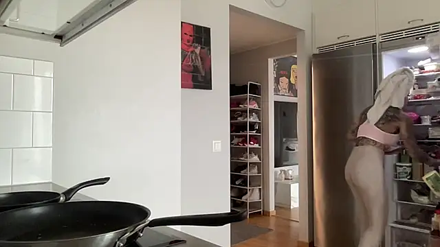 Snapshot of paulinaalatalo chatting on 25, 3, 2026 paulinaalatalo online show from 25, 3, 2026