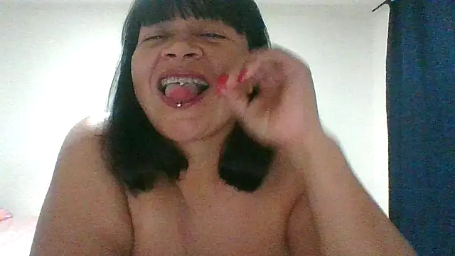 Snapshot of adri89-g chatting on 10, 2, 2026 adri89-g online show from 10, 2, 2026