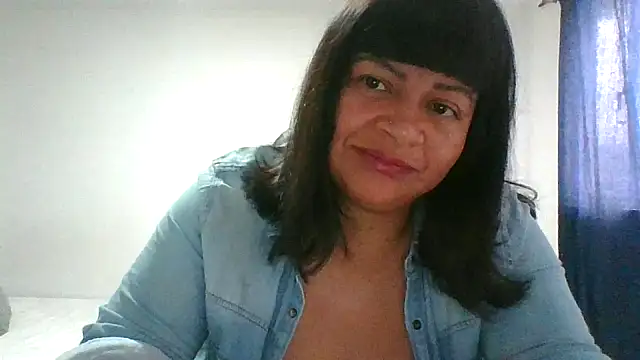 Snapshot of adri89-g chatting on 12, 2, 2026 adri89-g online show from 12, 2, 2026