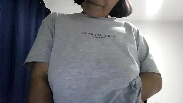 adri89-g online show from 18, 6, 2026