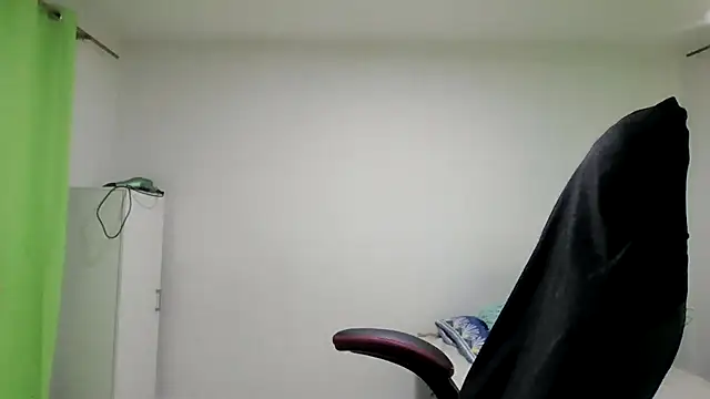 adri89-g online show from 15, 7, 2026