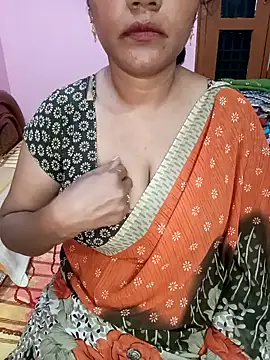 Snapshot of KannadaTamilTeluguBeauty chatting on 22, 6, 2026 KannadaTamilTeluguBeauty online show from 22, 6, 2026