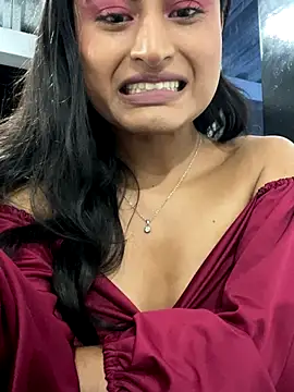 Michelle Narvaez online show from 21, 12, 2025