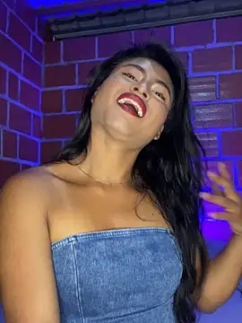 Michelle Narvaez online show from 4, 3, 2026