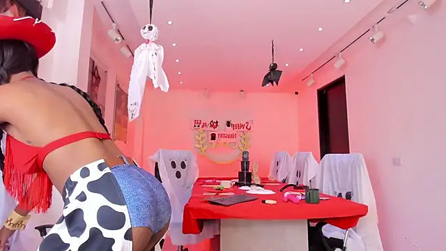 AishaValcazar online show from 30, 10, 2025