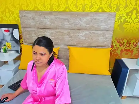 ElianaCollins online show from 2, 12, 2025