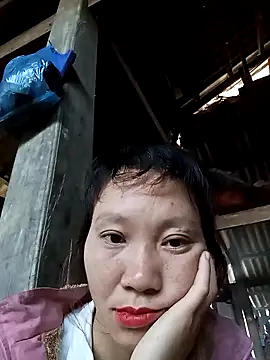 bonnie-00 online show from 4, 10, 2025