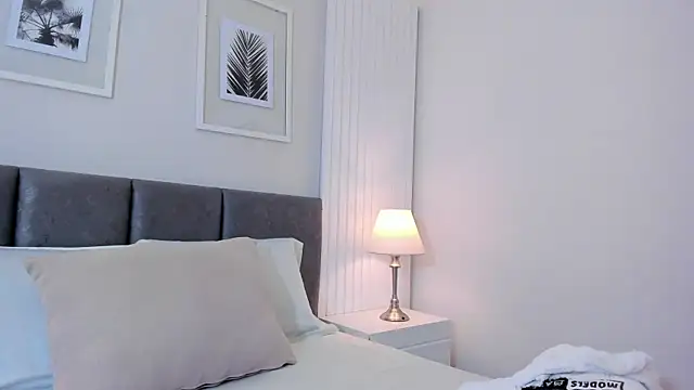 cherry skinny  online show from 26, 11, 2025