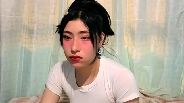 Snapshot of Sullyoonn chatting on 12, 11, 2025 Sullyoonn online show from 12, 11, 2025