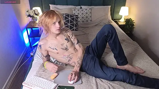 Snapshot of ArchiehalI chatting on 2, 10, 2025 ArchiehalI online show from 2, 10, 2025