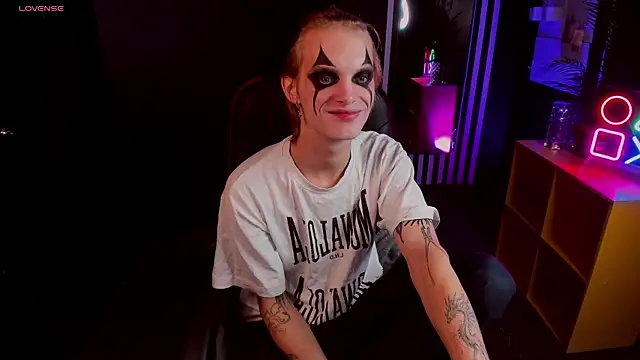 Snapshot of ArchiehalI chatting on 16, 10, 2025 ArchiehalI online show from 16, 10, 2025