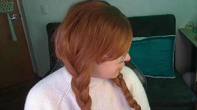 Snapshot of Miacatsito3 chatting on 18, 12, 2025 Miacatsito3 online show from 18, 12, 2025