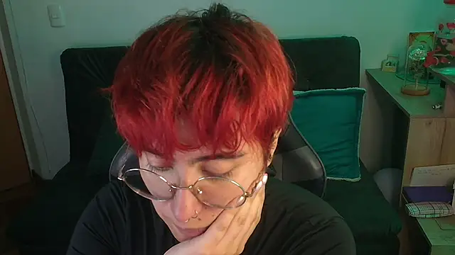 Snapshot of Miacatsito3 chatting on 21, 12, 2025 Miacatsito3 online show from 21, 12, 2025