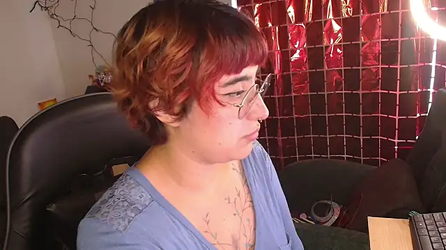 Snapshot of Miacatsito3 chatting on 19, 2, 2026 Miacatsito3 online show from 19, 2, 2026