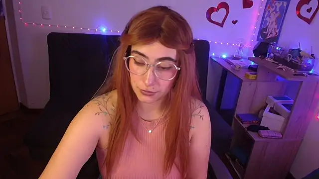 Miacatsito3 online show from 4, 6, 2026