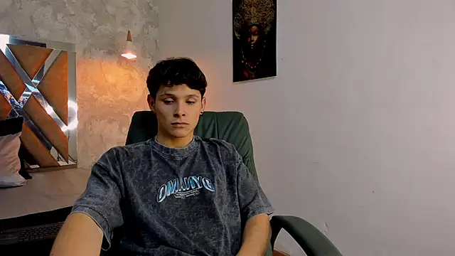 Snapshot of kraven_lust chatting on 23, 11, 2025 kraven lust online show from 23, 11, 2025