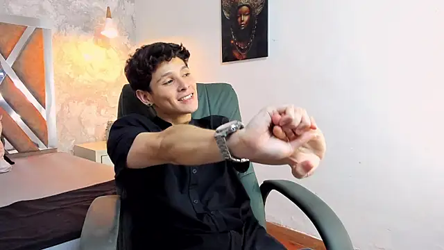 Snapshot of kraven_lust chatting on 29, 11, 2025 kraven lust online show from 29, 11, 2025