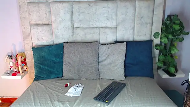 Billie Turner  online show from 15, 10, 2025