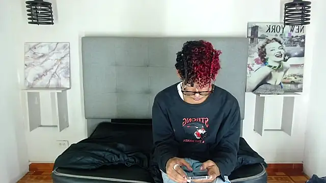 Billie Turner  online show from 15, 11, 2025