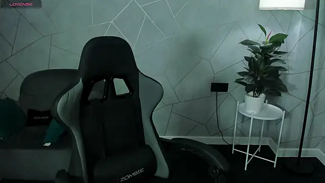 Amanda Reedd online show from 17, 12, 2025