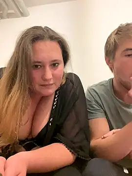 Snapshot of CurvySabrina chatting on 26, 10, 2025 CurvySabrina online show from 26, 10, 2025